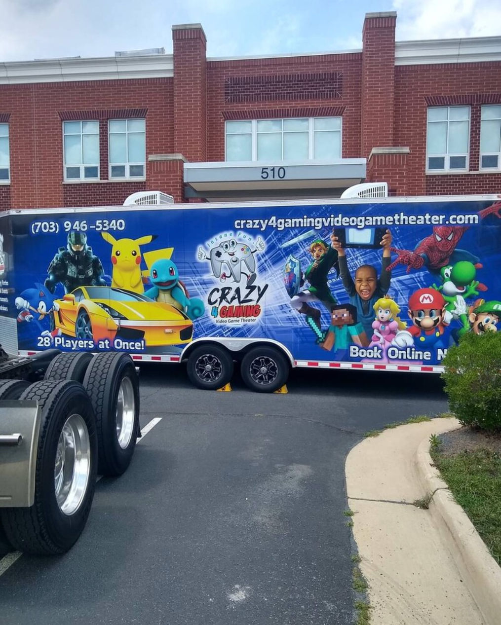 Family Fest gaming truck